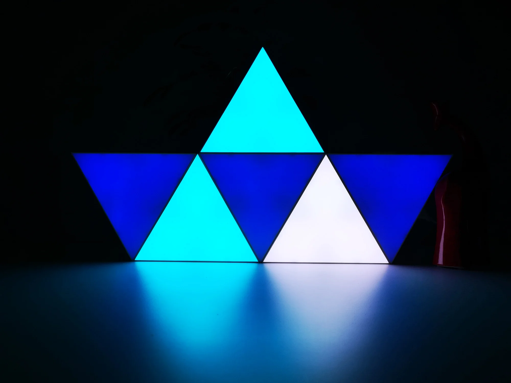 Gaming Room Light Touch Sensor Color Triangle Panel Light Sticky Wall Mounted RGB Wall Lamps Lighting and Circuitry Design