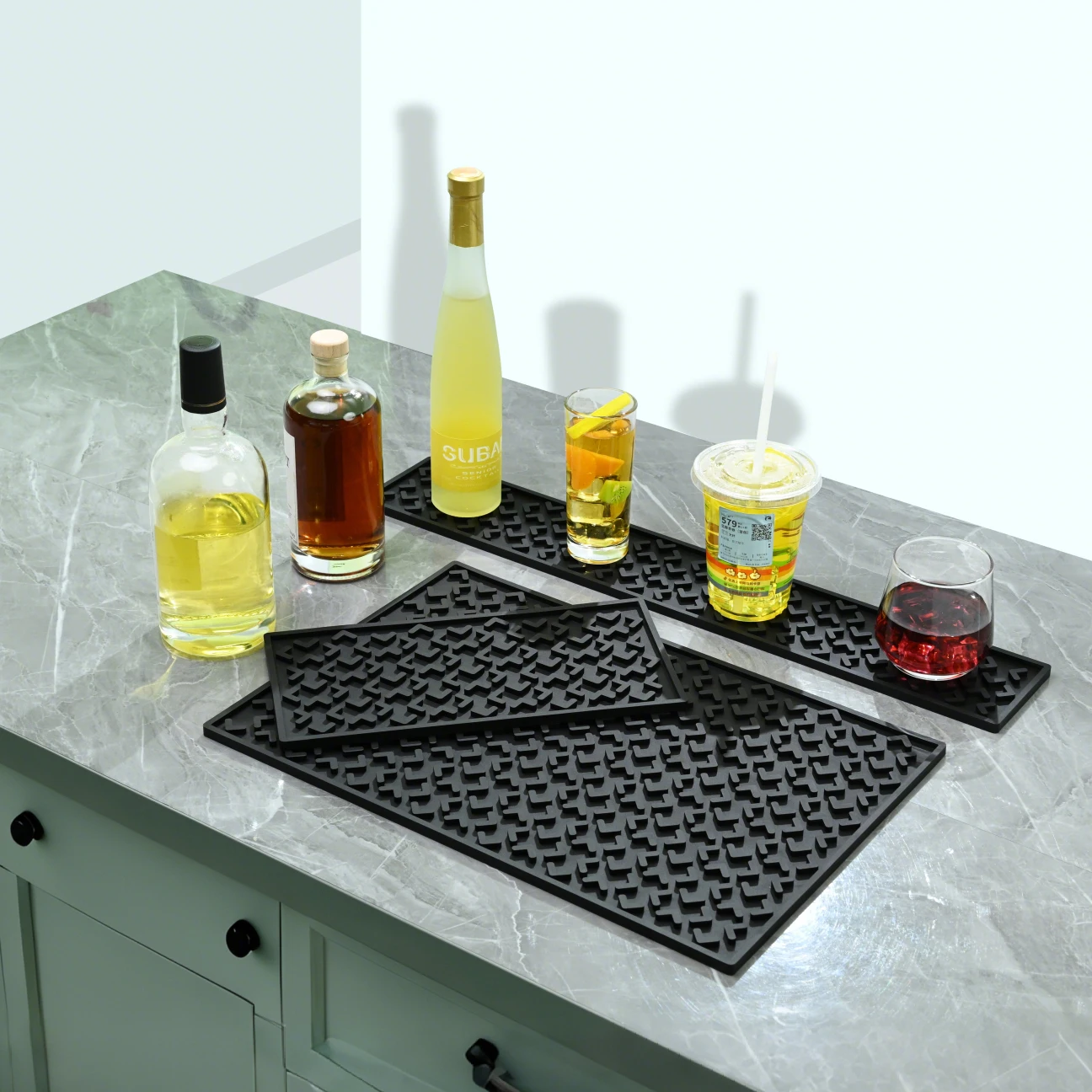 2025 High Quality 3-pack Eco-Friendly Reusable Silicone Rubber Bar Mat Custom Beer Mats Cool Logo & Color Customization