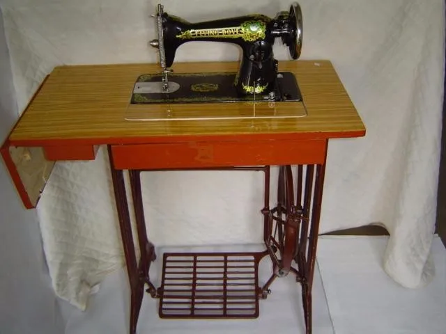 Ja2-1 Sewing Machine,2-drawer Table with Cast Iron Stand