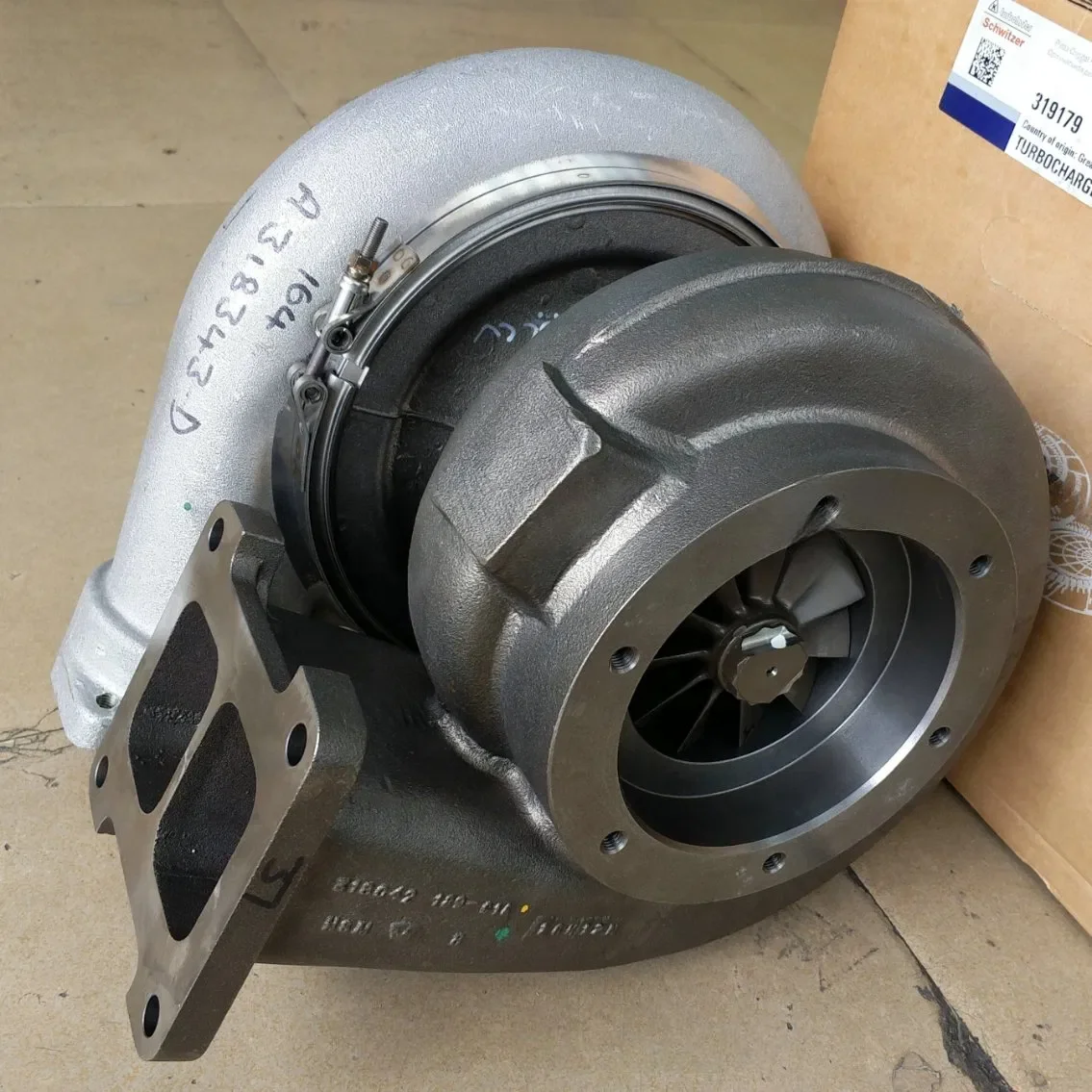 Excavator-Construction-Machinery-Parts-6240-81-8600-for-Engine-S6d170-Turbocharge (4).jpg