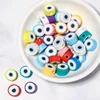 Oeil rond multi de couleurs