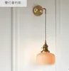 Lámpara de pared de cerámica con línea D.