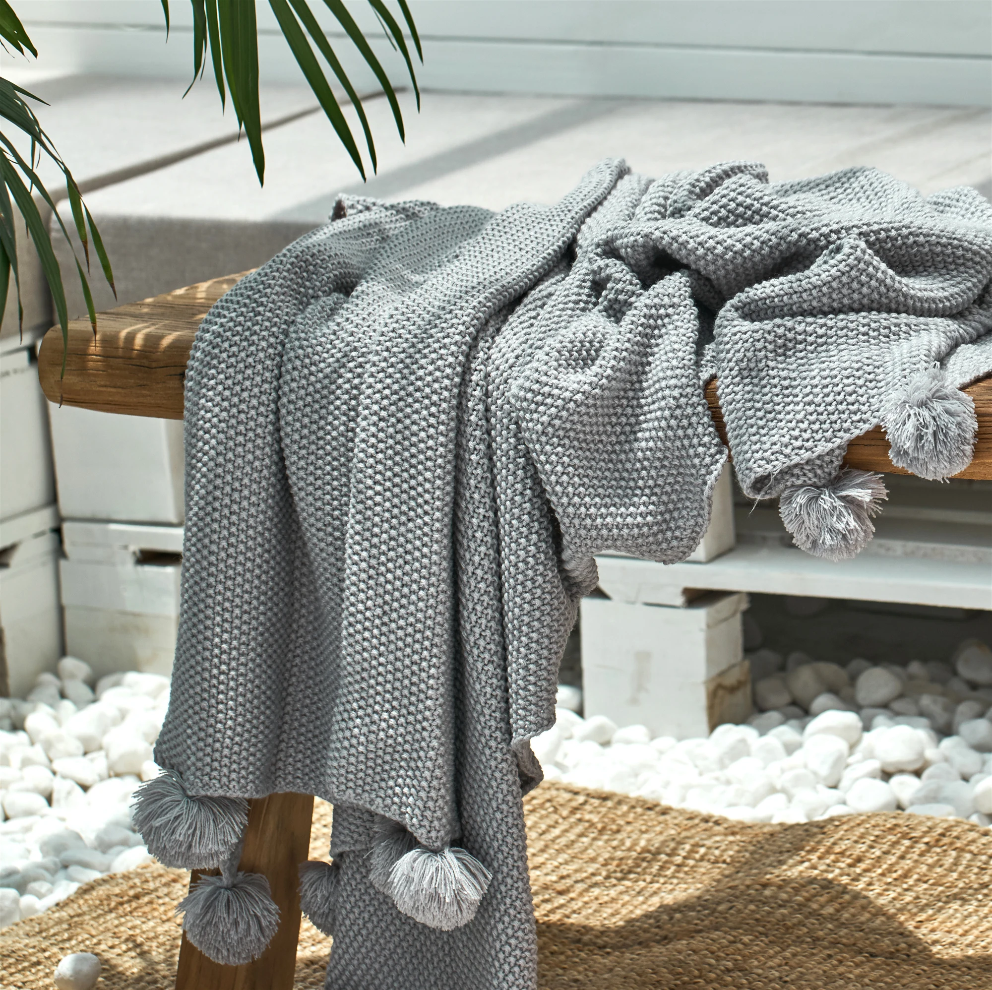 Акриловое одеяло на заказ, мягкое вязаное Флисовое одеяло с помпоном ABB01