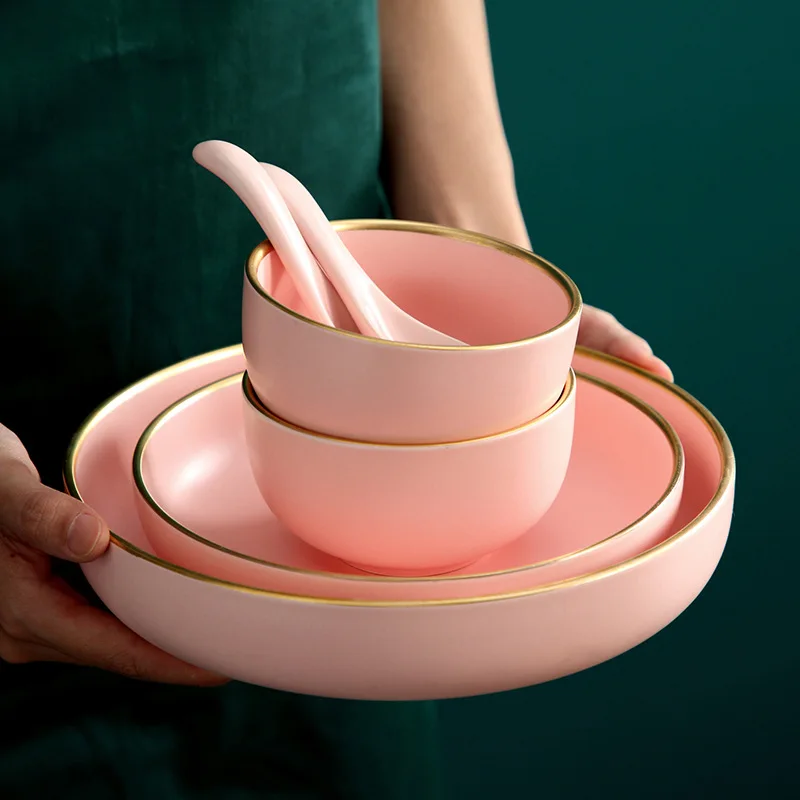 Factory Custom Ceramic Pink Color Dinnerware Sets Ceramic Tableware With Gold Rim Porcelain Plates for Banquet Event Party