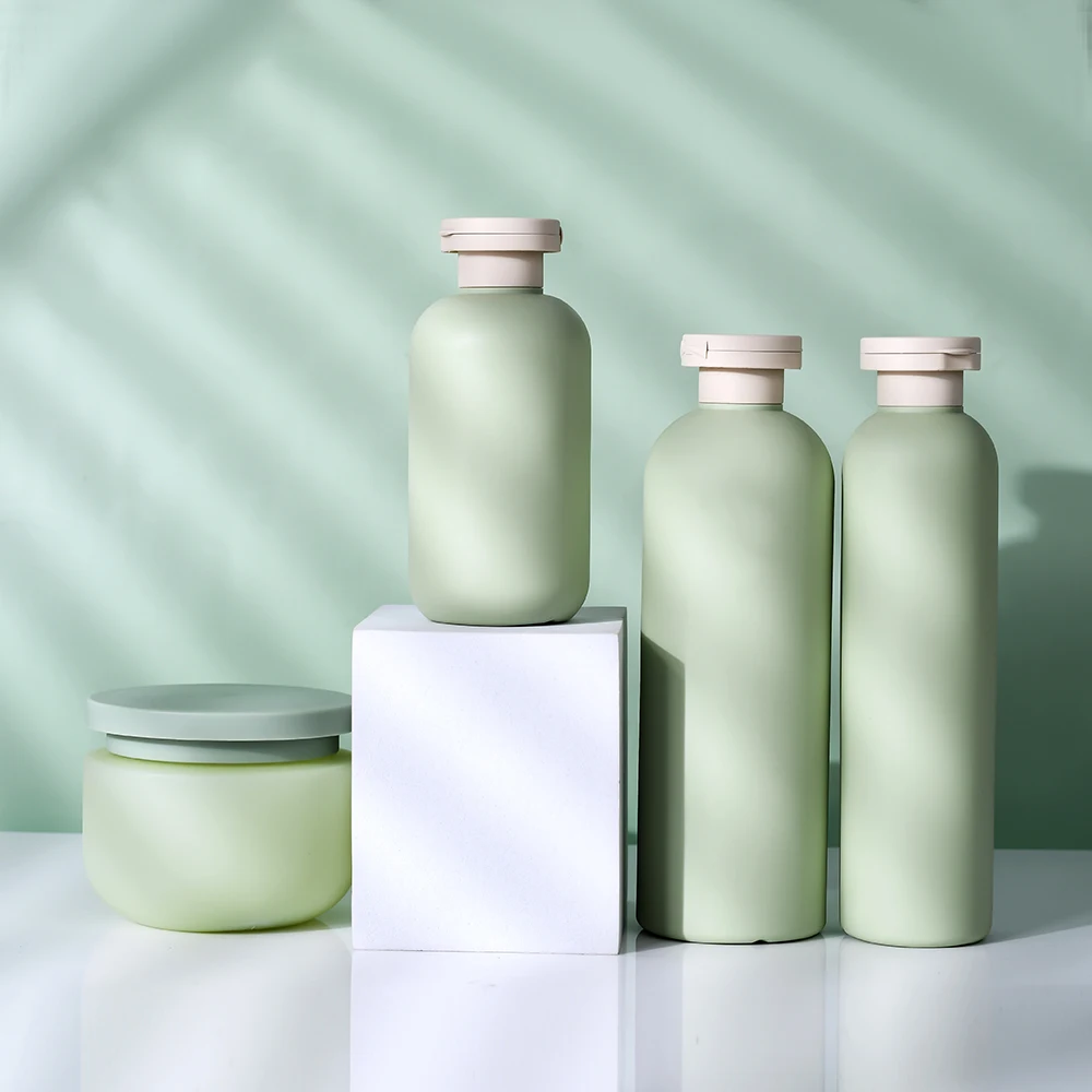 Eco-friendly Green HDPE 200ml 400ml 500ml Soft Touch Cosmetic Packaging Body Lotion Plastic Squeeze Shampoo Bottle with Pump