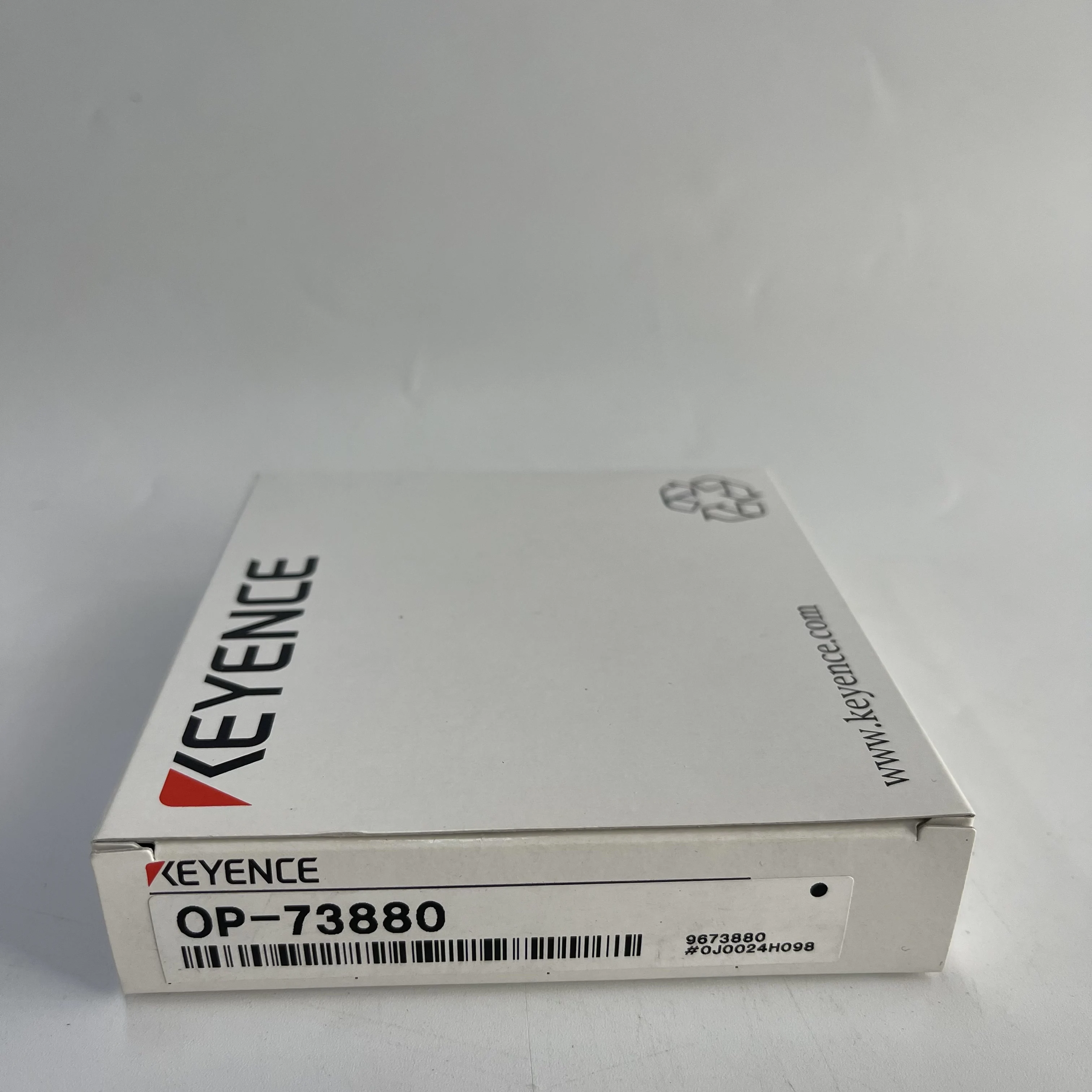 KEYENCE Laser Sensor Mounting Bracket OP-73880 KEYENCE Laser Sensor Mounting Bracket OP-73880