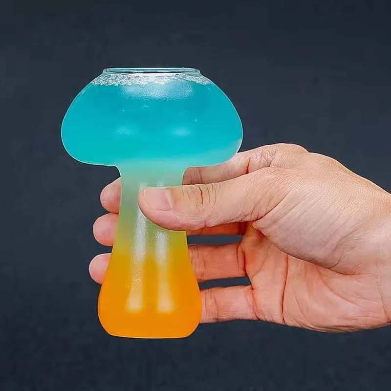 Mushroom Design Cocktail Glass Novelty Drink Cup For Ktv Bar Night Party お得