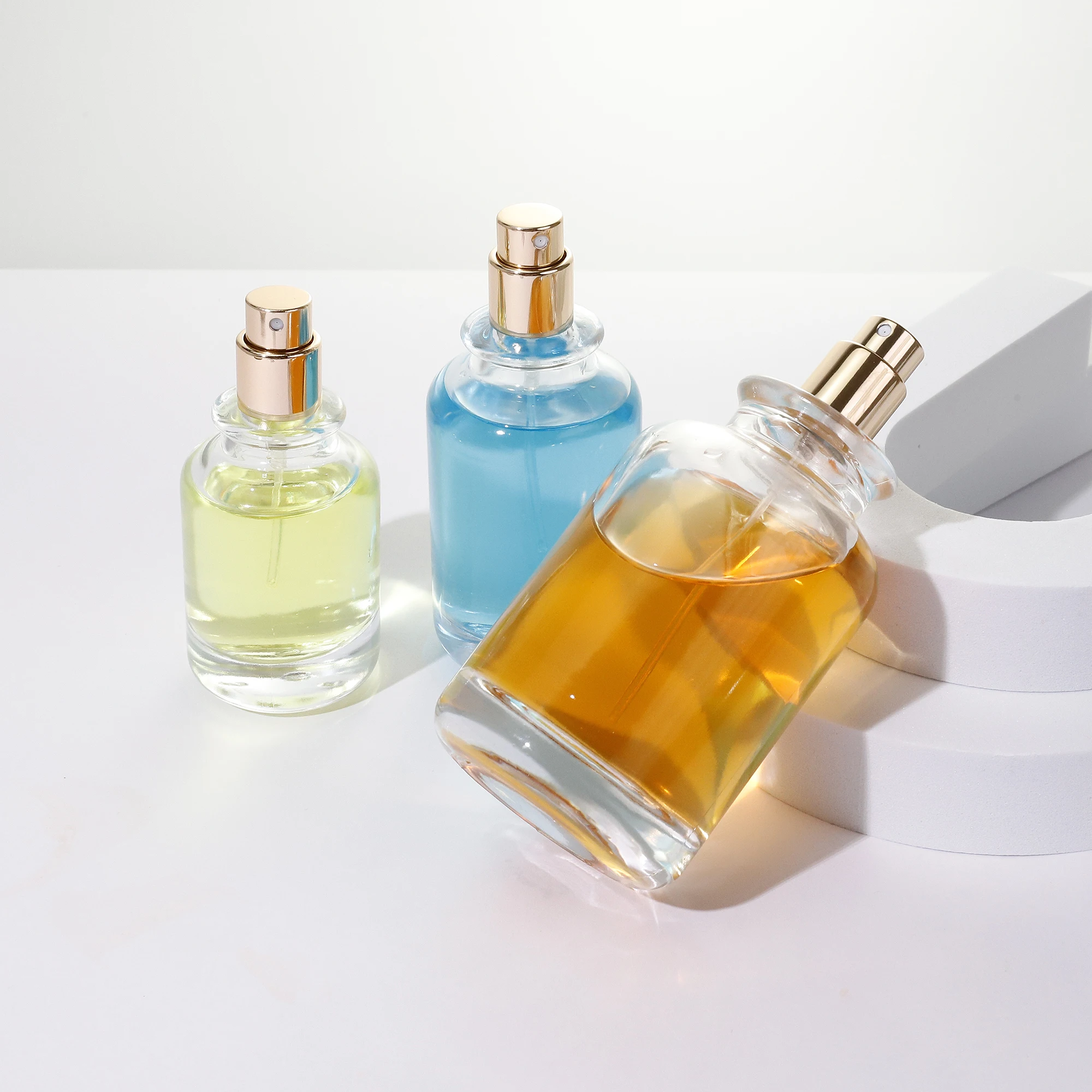 Elegant Clear Glass Perfume Bottles 30ml, 50ml, 100ml