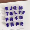 morado oscuro