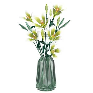 EPT Kids Construction Toy White Lily Flower Building Block Brick Sets Eternal Flowers Decoration Bouquet for Children