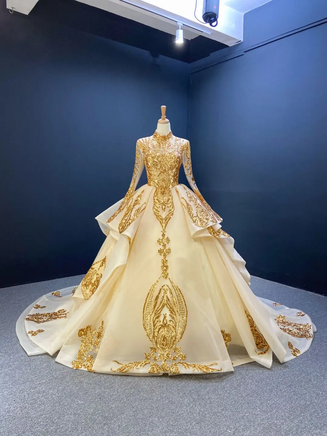 Gown Vestidos De Novia Con Toques Dorados ZAPAKA Vestido De Fiesta