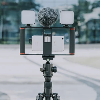 YELANGU High Quality Professional Photography Tools Handle Smartphone Vlogging Live Broadcast Rig Kits PC502 product image
