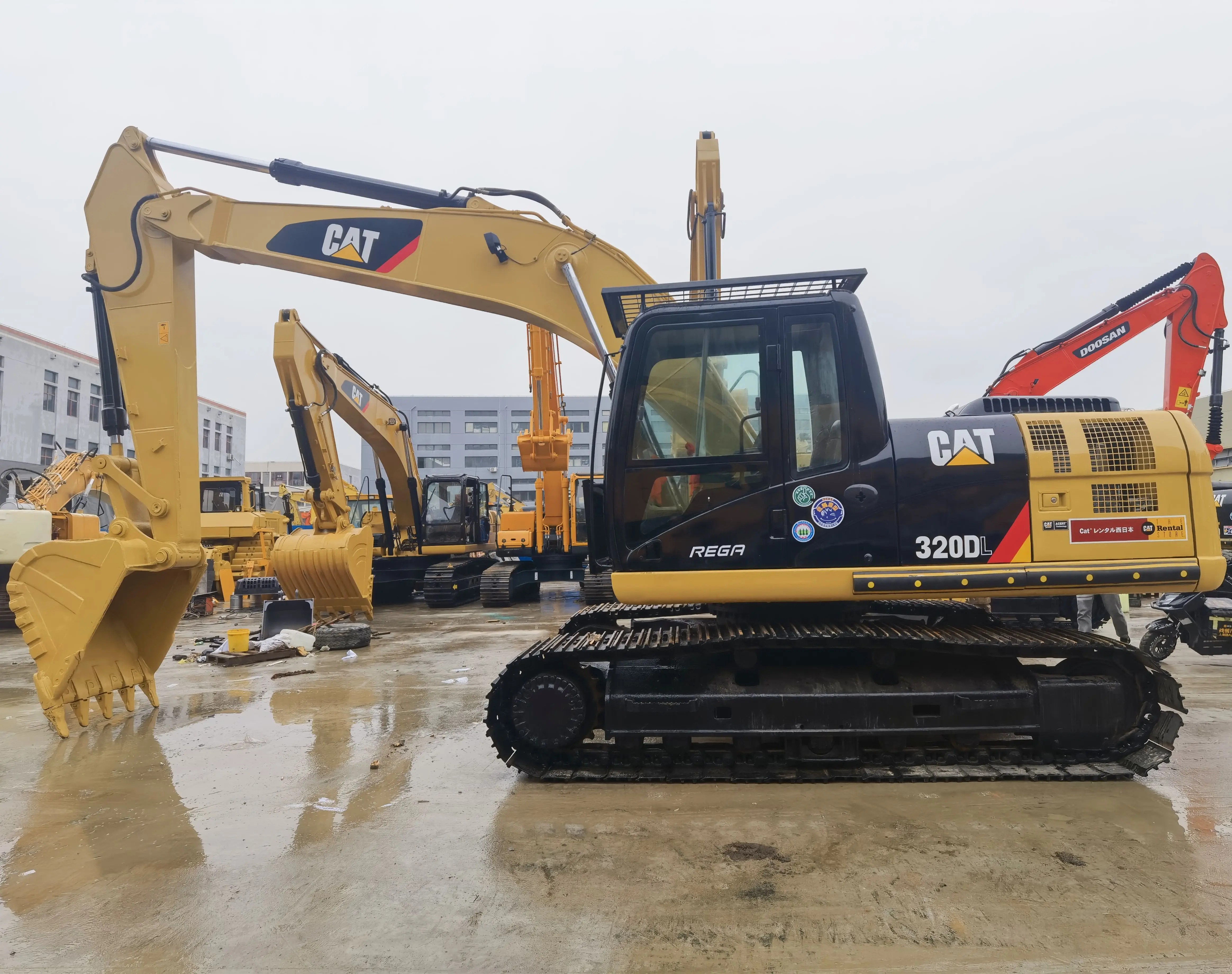 Crawler Used Excavadora Caterpillar 320dl Excavator Machine Cat Japan Used Cat Excavator Cat 1186