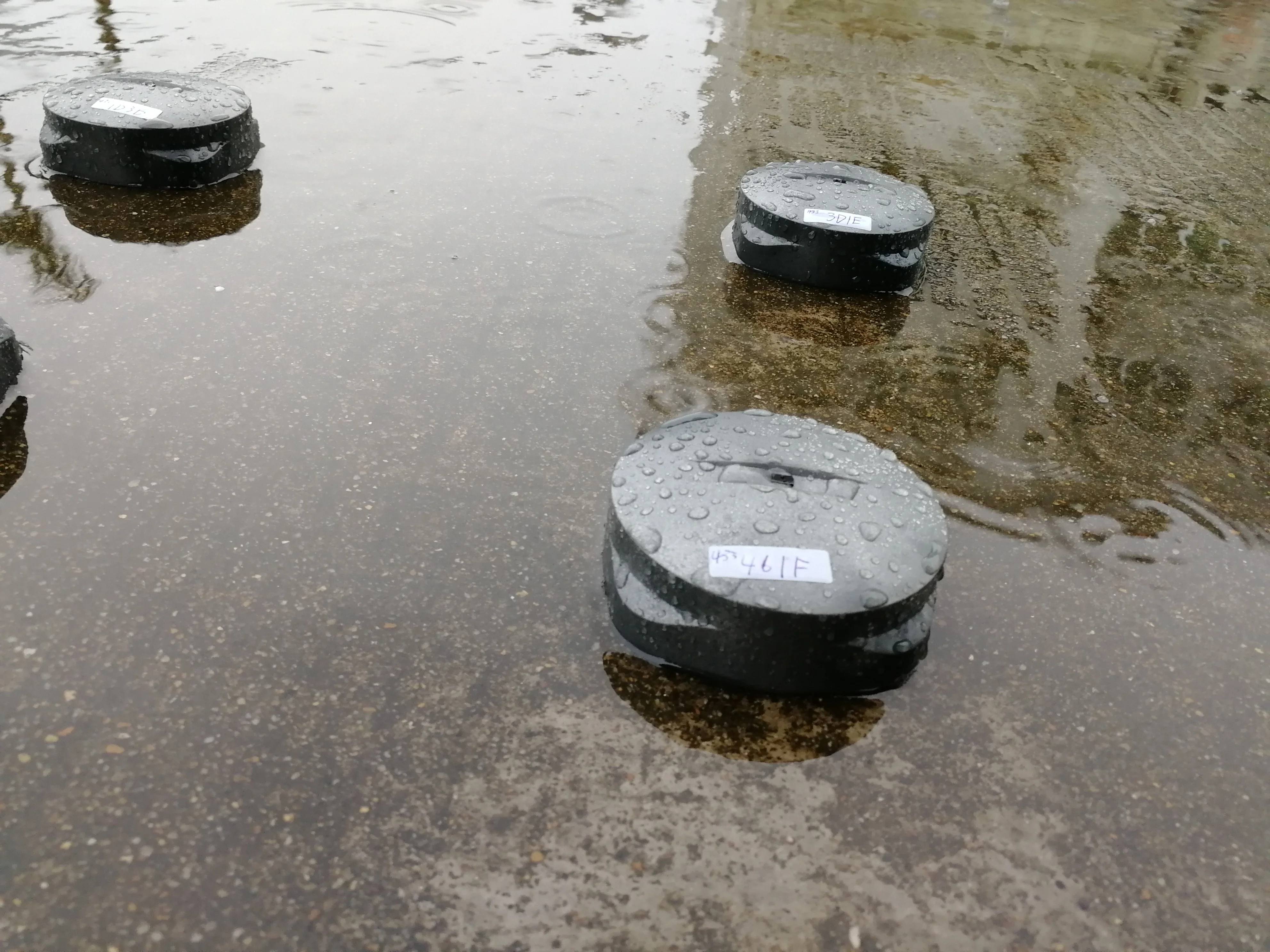 Wireless Electromagnetic Parking Space Sensor Used with Automatic Parking Barrier for Car Parking System