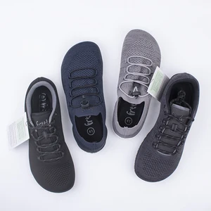 Last 4E European Lace-up Non-Slip Flying Mesh Breathable Running Fitness Indoor Sports Training Shoes Fashionable Trend Autumn