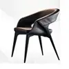 Pelle in microfibra nera + gambe del tavolo in legno massello color noce