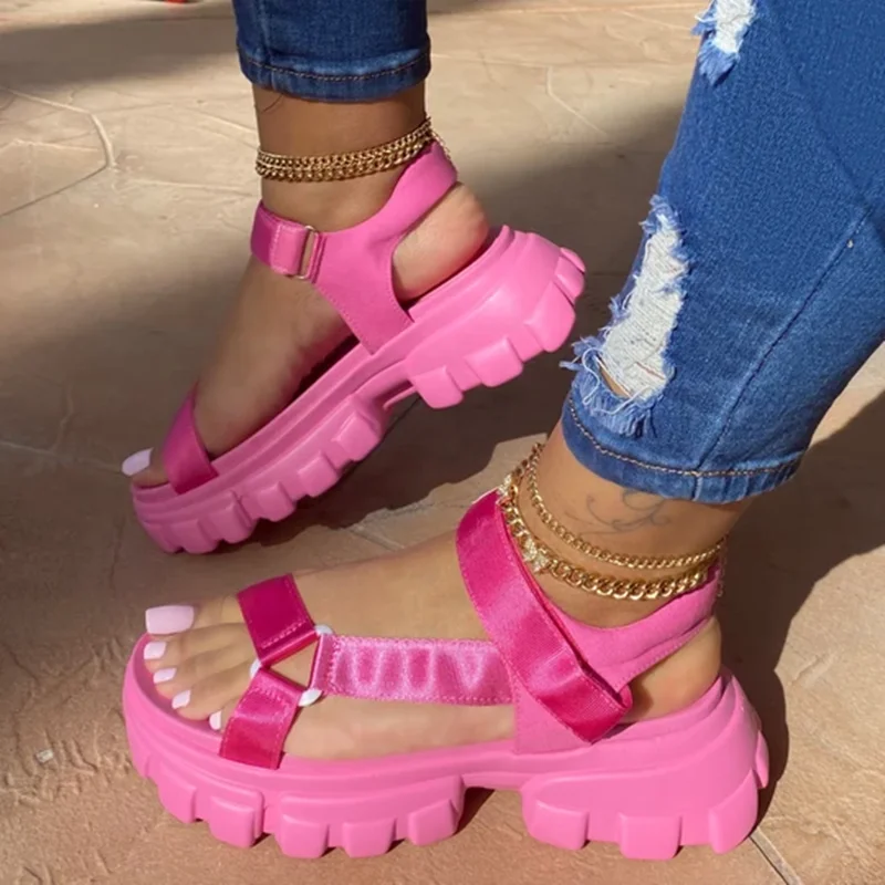 Amazon.com: ANUFER Sandalias de gladiador romano para mujer con remaches y  tirantes, con cremallera, para mujer : Ropa, Zapatos y Joyería