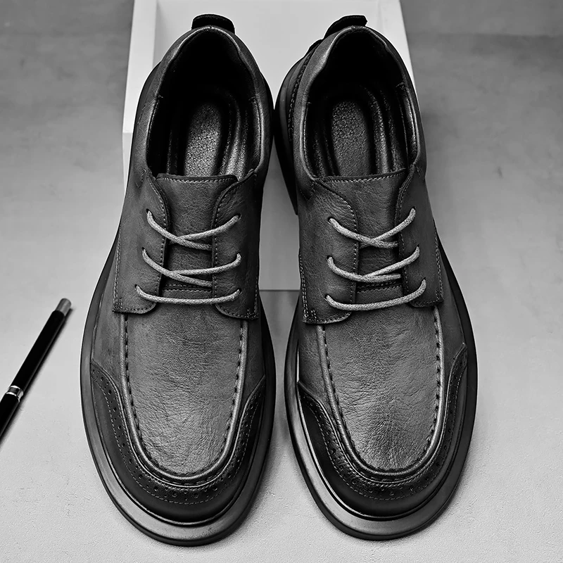 2022 Fashion Men's Business Formal Classic Round Toe Leather Shoes