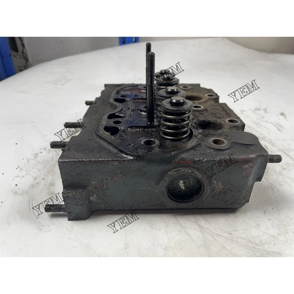 Engine Repair Kit Z851 Cylinder Head Assy for Kubota Cylinder Head Assy