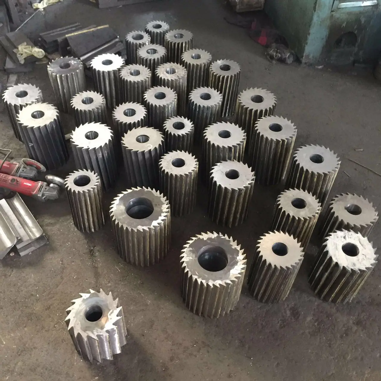 HSS Module 10 Gear Hobbing Cutter for Involute Flank Form Factory Price
