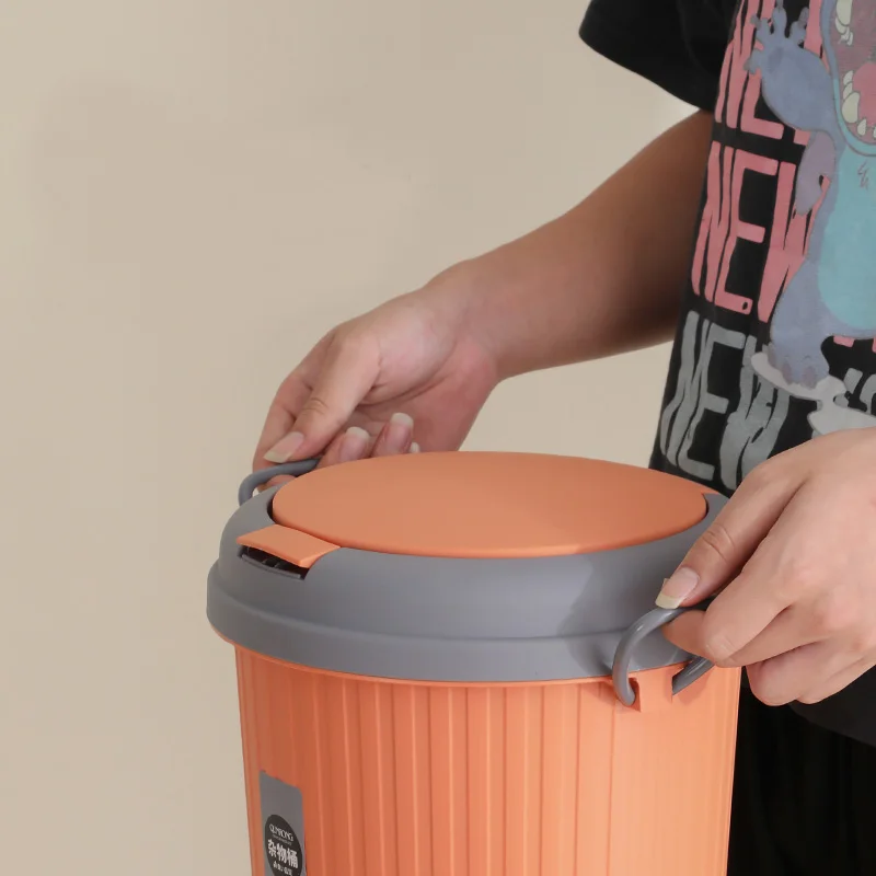 Living Room Press Open Small Garbage Bin Toilet Round Waste Bin With Top Open Lid 6L Plastic Kitchen Trash Can
