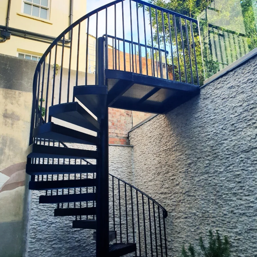 プレハブ屋内ロフト階段滑り止めステップモダンスパイラル階段