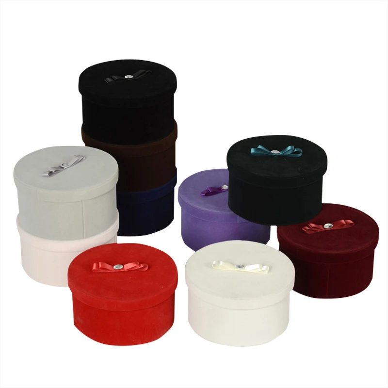 Source Luxury round hat box wholesale/velvet flower gift box on m