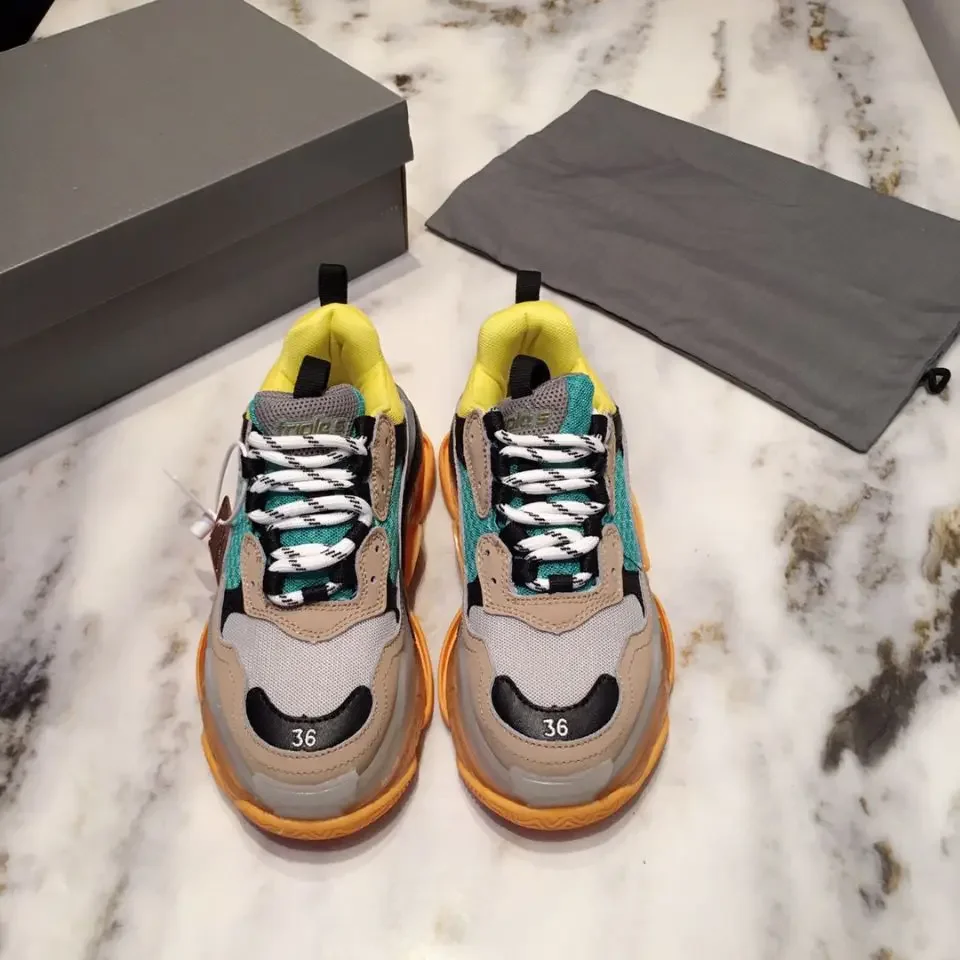 Factory Wholesale Original Runners Sneakers Retro Fashion Trend Men And Women brand shoes 1 buyer