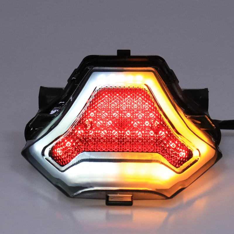 KIMISS Feu Clignotant LED Arrière Moto Rouge – Compatible Yamaha MT-07 FZ-07 YZF-R3 YZF-R25 – Design Sportif Ultra Lumineux