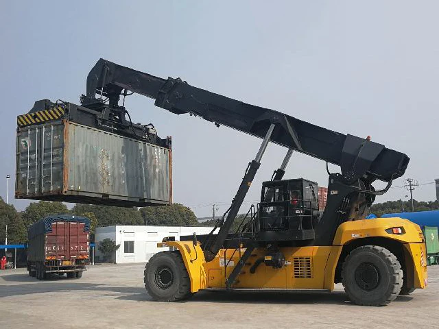 45ton Reach Stacker XCS4541K Container Handler Crane With Good Price