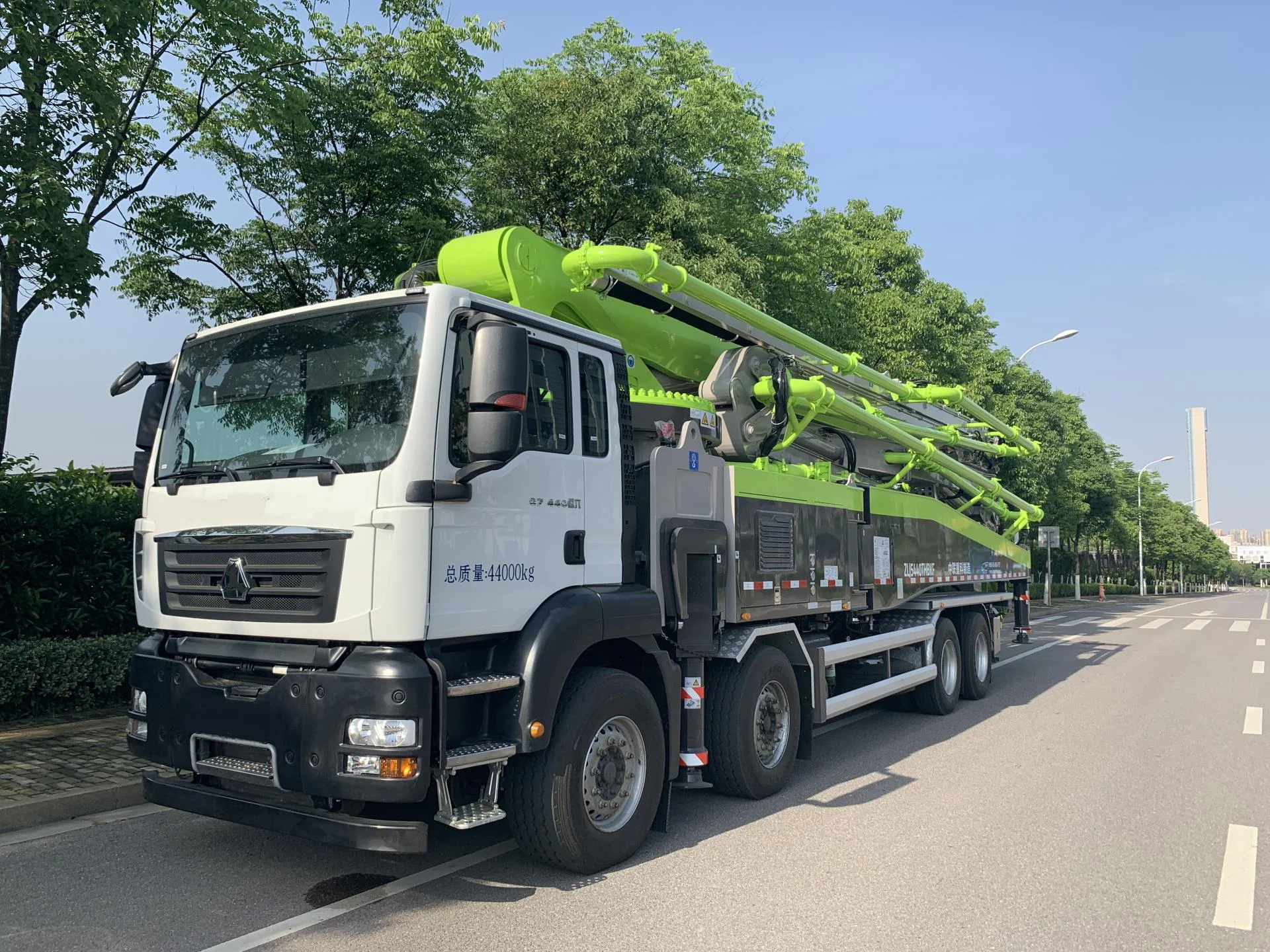 Zoomlion 63M Concrete Pump Truck - Low Maintenance, High