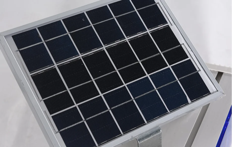 Фабричного производства, высокое качество светодиодный безопасности дорожного движения предупреждающий световой сигнал на солнечной проблесковый маячок баррикада свет IP65