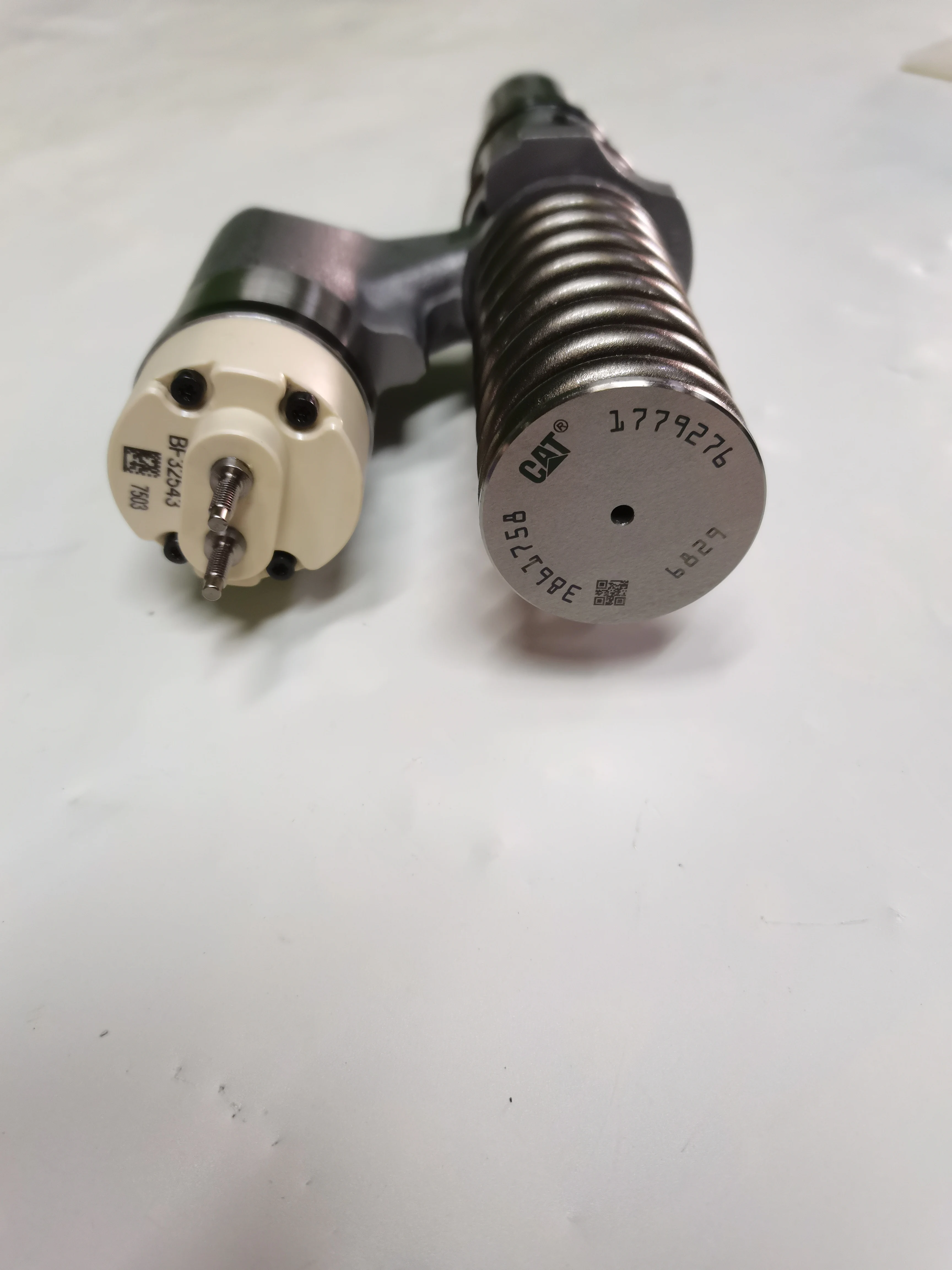 3920208 CAT Fuel Injector 2290194 229-0194 1628809 162-8809  