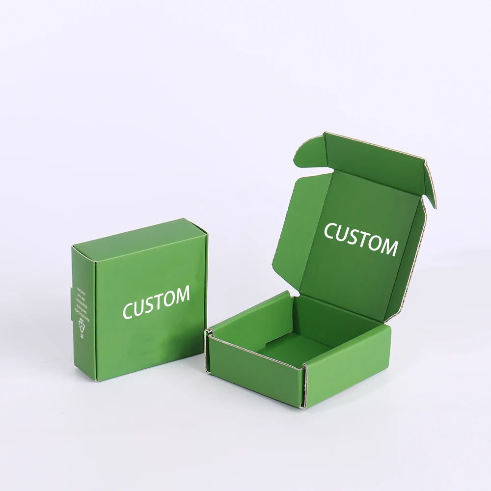 Scatole personalizzate in cartone ondulato: extra-large, colorate, a doppia faccia, in cartoncino bianco