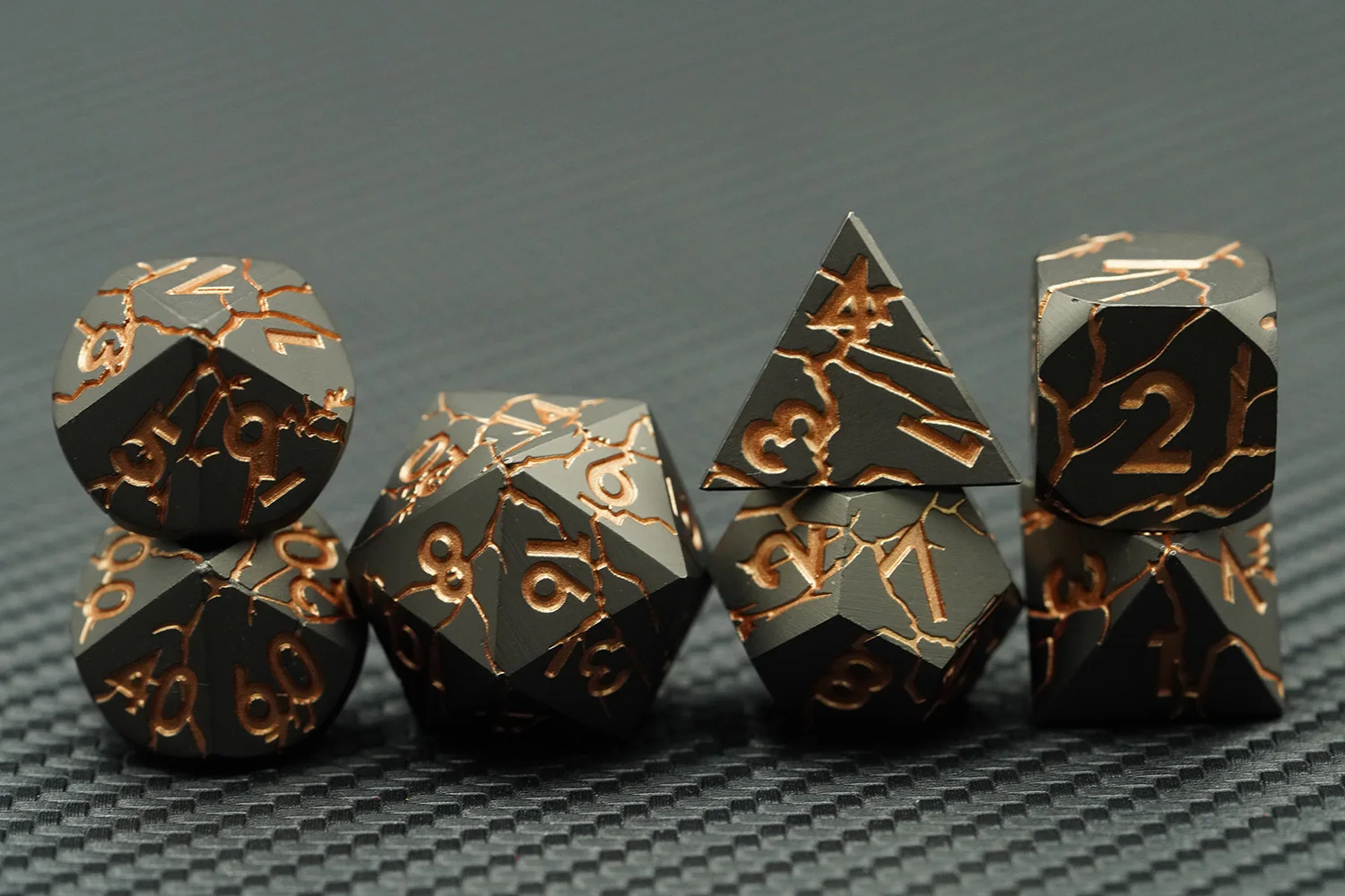 Custom D&D Dice Set Polyhedral Zinc Alloy Dnd Dice for Dungeons and Dragons Unique Crack Shape factory