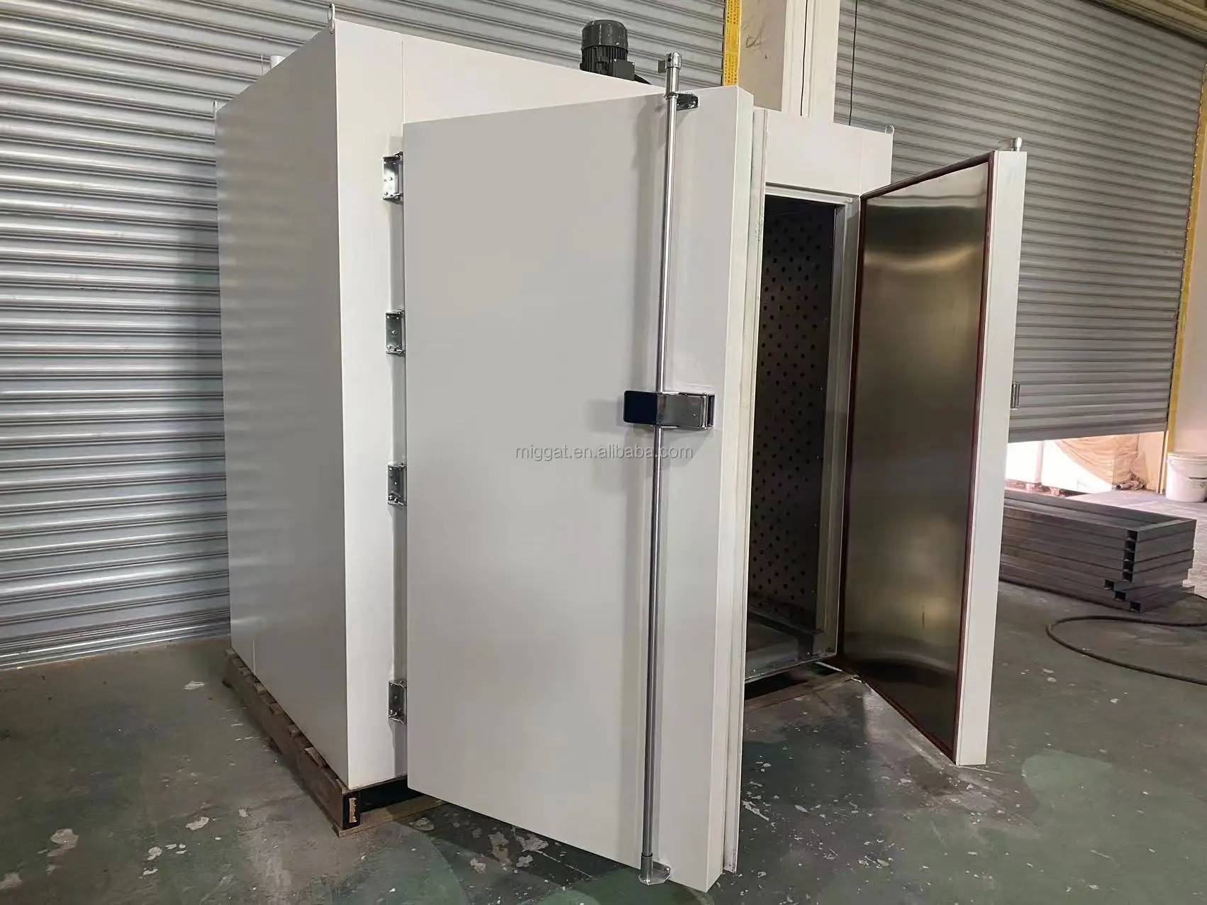 Large Industrial Oven Double Door Flat Bottom Plastic Particle Drying