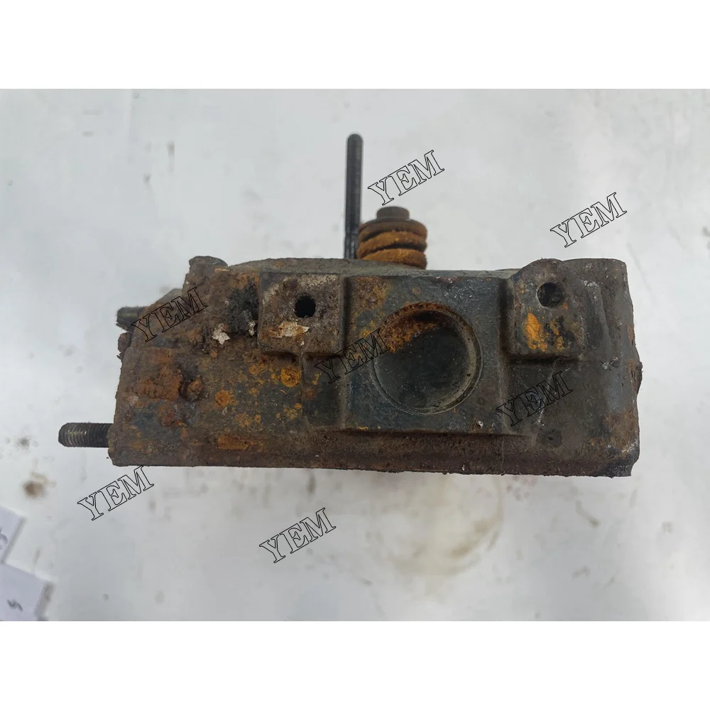 Engine Spare Parts V1205 Cylinder Head Assy for Kubota Cylinder Head Assy