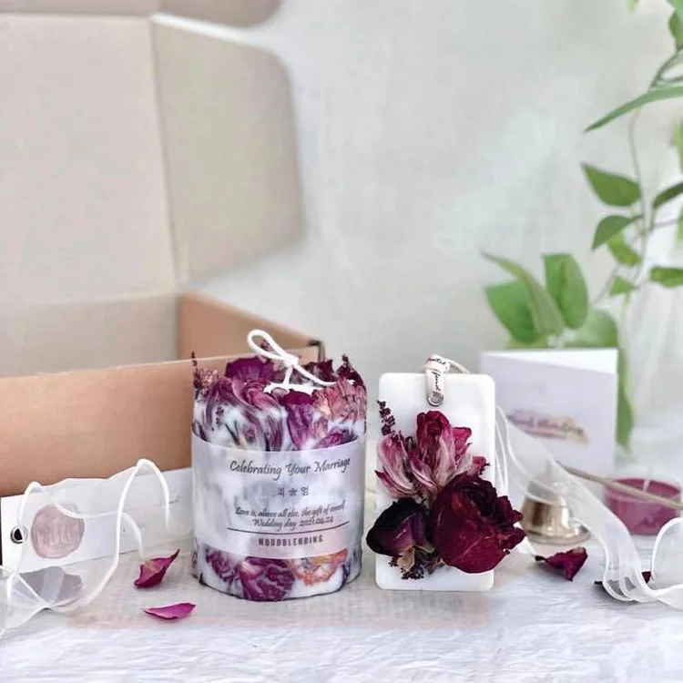 Handmade Romantic Dried Flower Pillar Scented Candles Rose Soy Wax