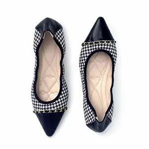 Fashion Custom Designer Crystal Diamond  Pointy Sandals for Women and Ladies Flat Bottom Luxury Sandals Femmes Comfortable