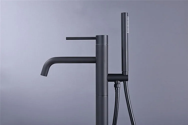 Material de latón de calidad, grifo mezclador de bañera independiente de Color negro cromado montado en el suelo, relleno