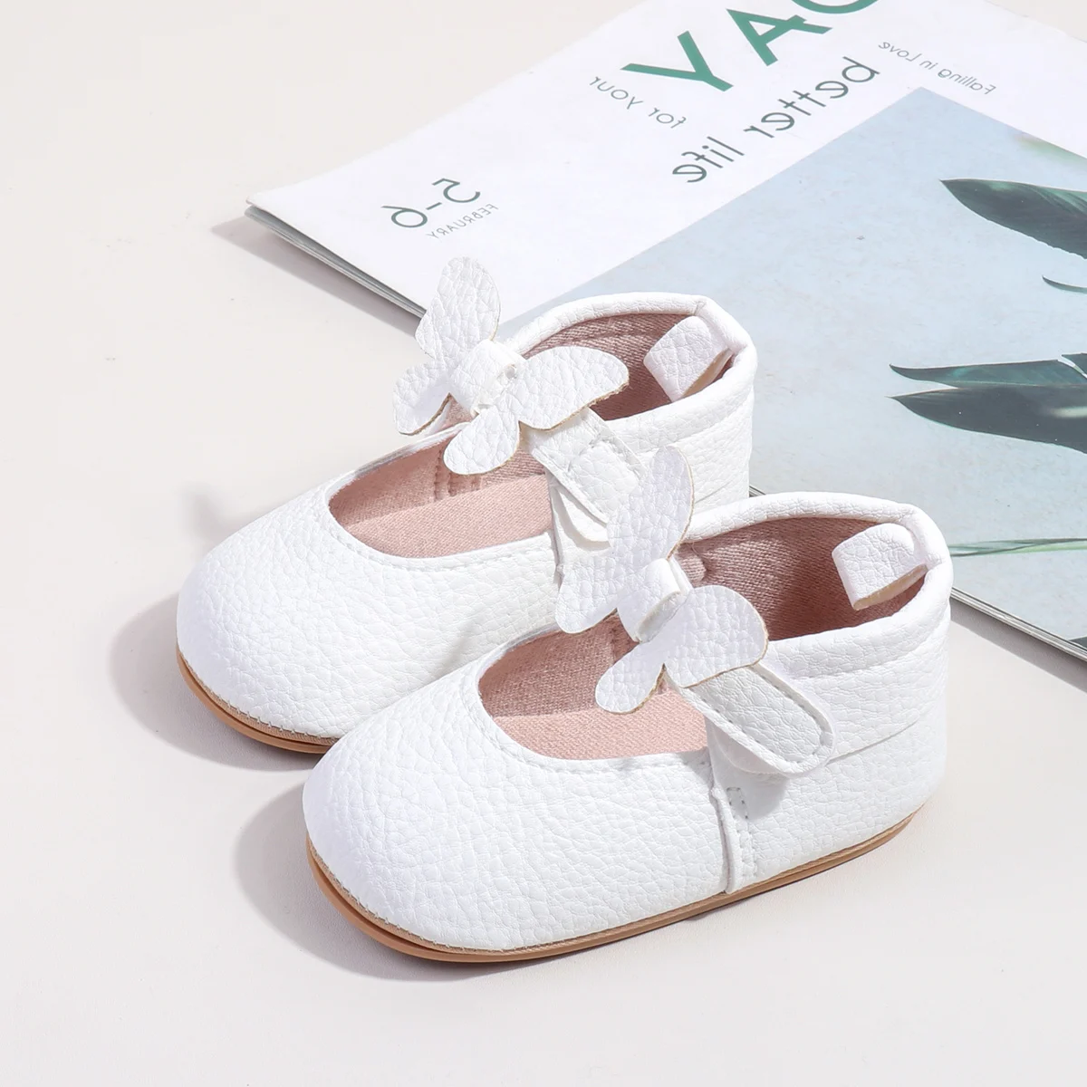 2025 Spring Autumn Summer Infant Newborn Girl Shoes Breathable Cotton Soft TPR Soles Bowknot Princess Baby Shoes supplier
