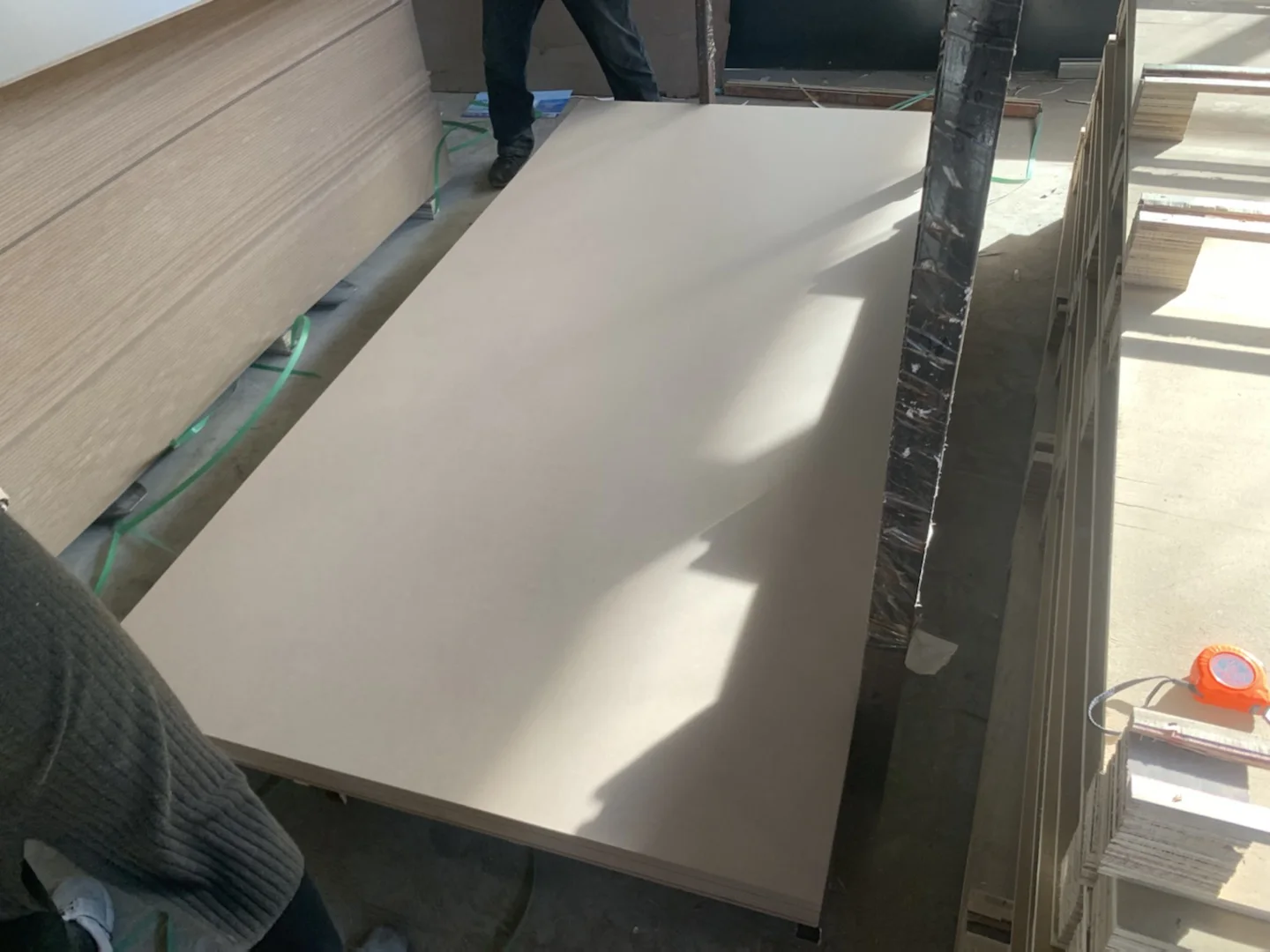 Wholesale Raw MDF High Quality 18mm Plain MDF Board for Furniture