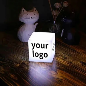 Modern Style Home Decor Floor Lamp with Fabric and Iron Stand LED Light for Bedroom Office Hotel Villa Stylish Furniture