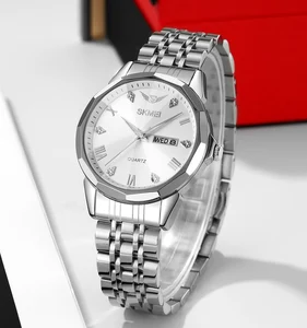 Luxurious Stainless Steel Charm Sport Watch with Diamond Markers Precise Timing Easy Maintenance Retro High-End Design