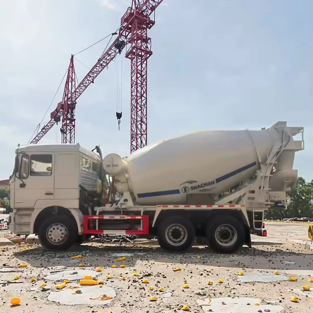 Shacman F3000 Самозареждащ се бетонен смесителен камион 10 CBM & 12 CBM Голям бетонен помпа за смесване и доставка на бетон