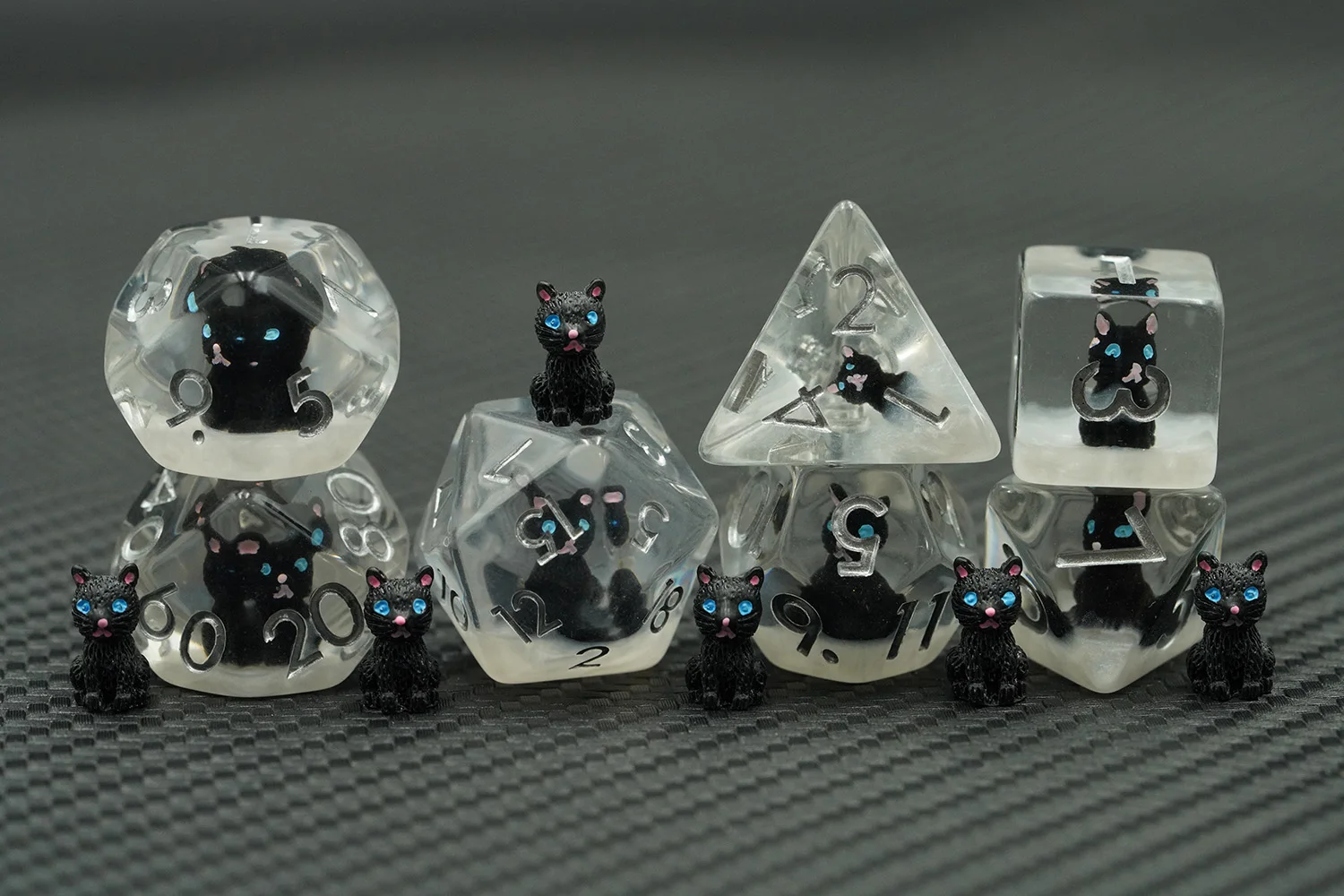 Cute Cat Resin Soft Edge DND 7PCS Polyhedral Dice Set for DND Board Game manufacture