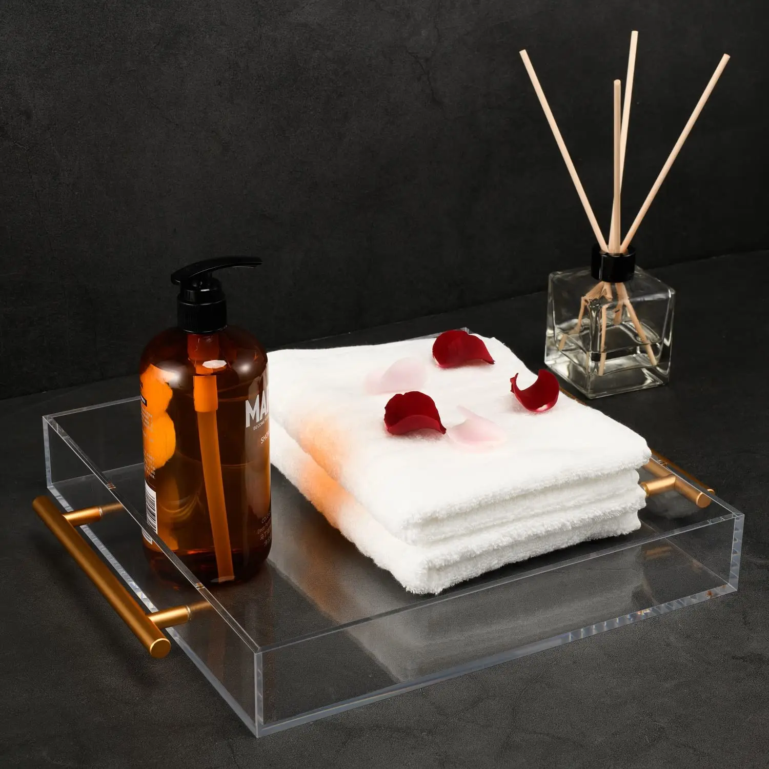 Пользовательские прозрачные акриловые сервировочные подносы с металлическими золотыми или режущими ручками