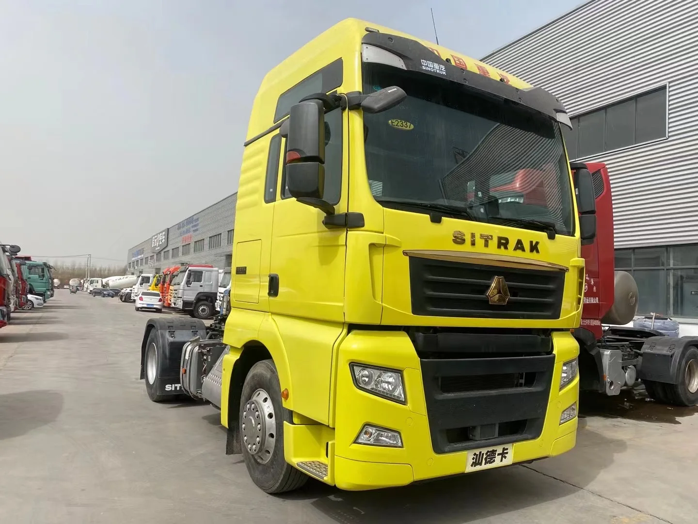 Truck Tractor Unit Brand New Euro 5 Tractor Truck 480hp Sinotruk Sitrak ...
