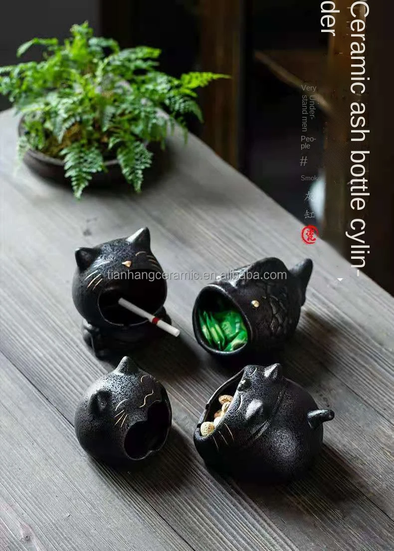  High Quality Fashion Funny Design Indoor and Outdoor black Animal Ceramic Ashtray for office and home Cigar Tobacco Ash Holder.jpg