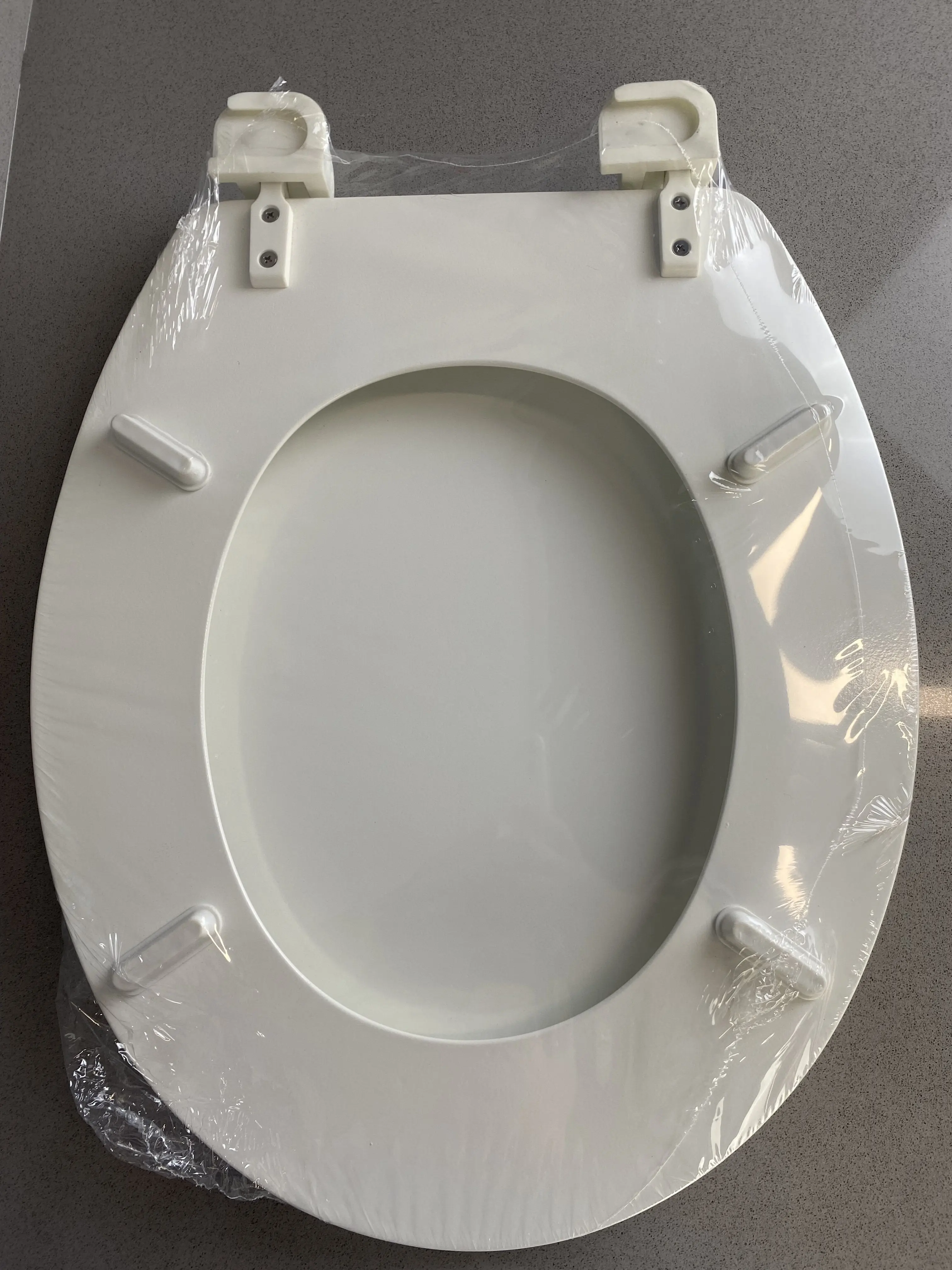 Modern Luxury Wood Toilet Seats Elongated White Color Epdm Inflatable
